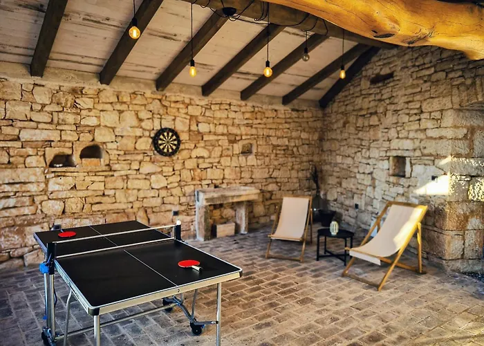 !!New 2023!! Villa Qualia - Heated Pool, 4 Bedrooms, Modern Interior